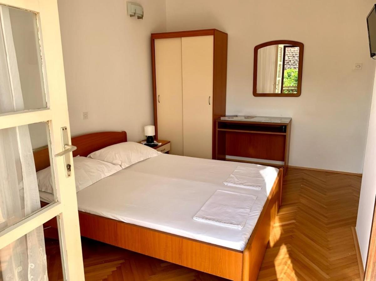 Obradovic Rooms & Apartments 마카르스카 외부 사진