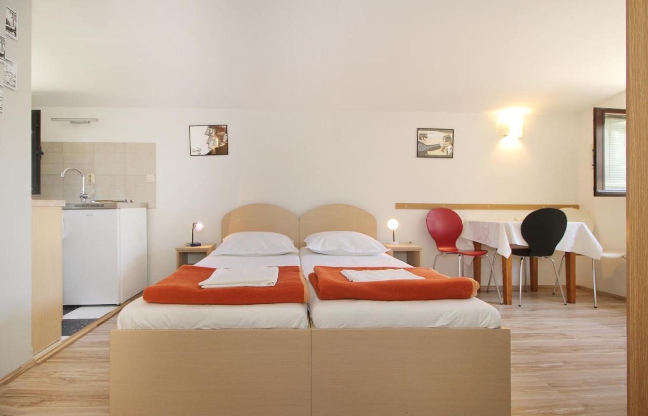Obradovic Rooms & Apartments 마카르스카 외부 사진